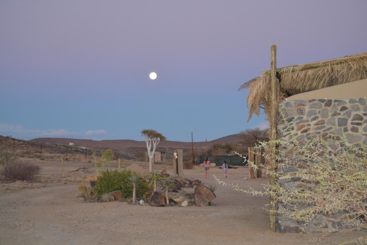 Daureb Isib Campsite And B&B Uis Exterior photo