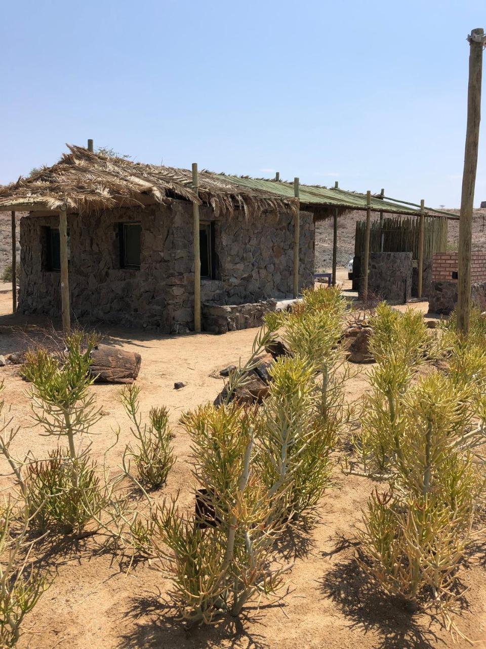 Daureb Isib Campsite And B&B Uis Exterior photo